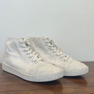 Vince Canvas White Hightop Sneakera